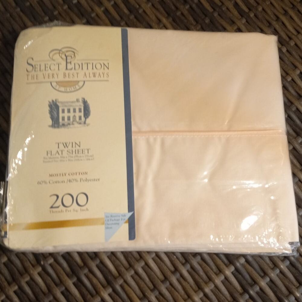 NIB Select Editions Twin Flat Sheet 200TC Cotton Blend Peach Cream Neutral USA